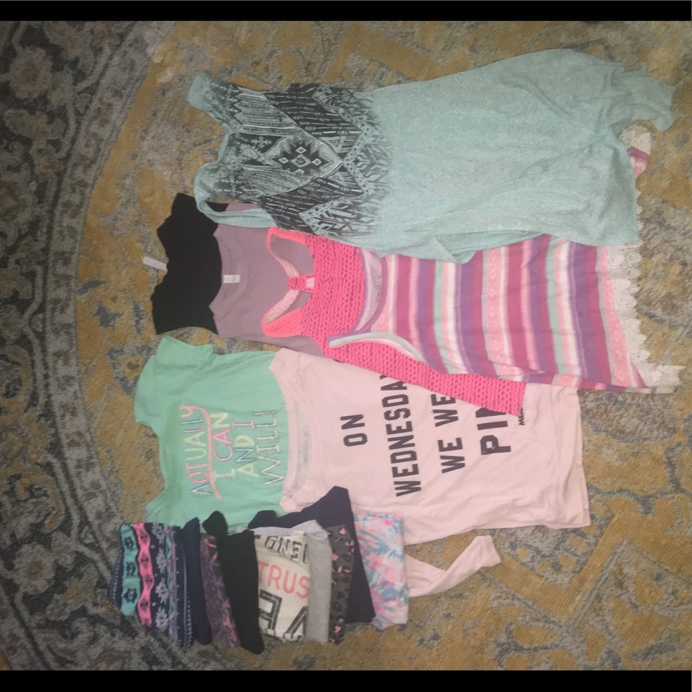 Mixed lot/bundle girls clothes.